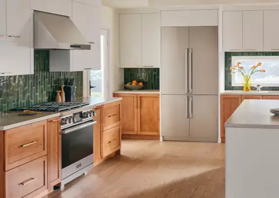 Dacor appliance repair in Los Angeles, kitchen with a Dacor pro range and built-in column refrigerator